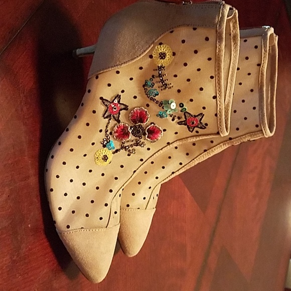 Womens low heel booties - Picture 4 of 6